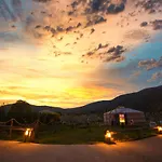 럭셔리텐트 Glamping El Jardin De Delizias Valle Del Jerte (adults Only)