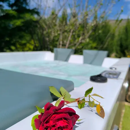 Luxury tent Glamping El Jardin De Delizias Valle Del Jerte (adults Only)